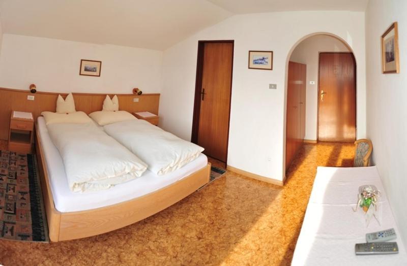 Pension Harrasser Falzes Room photo
